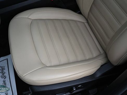 Used 2019 Ford Edge SEL w/ Equipment Group 201A image 20