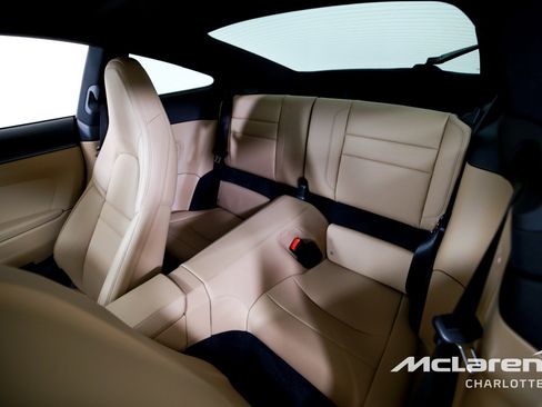 Used 2022 Porsche 911 Carrera 4S w/ Premium Package image 16