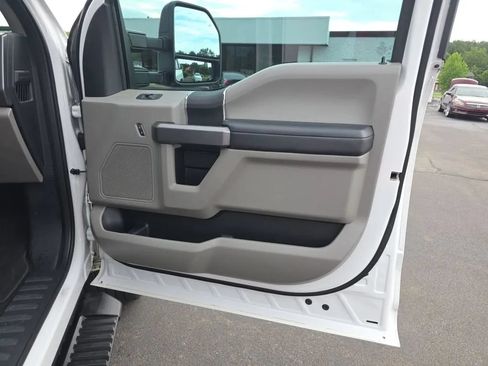 Used 2019 Ford F250 XLT AWD/4WD image 43