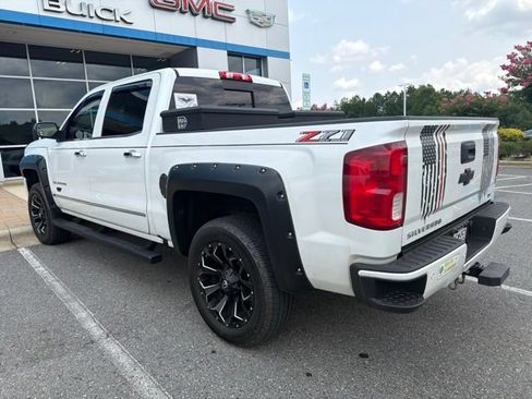 Used 2018 Chevrolet Silverado 1500 LTZ Z71 w/ LTZ Plus Package AWD/4WD image 4