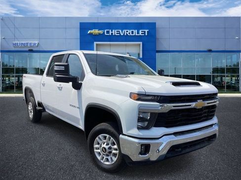 Used 2025 Chevrolet Silverado 2500 LT w/ Convenience Package AWD/4WD image 1