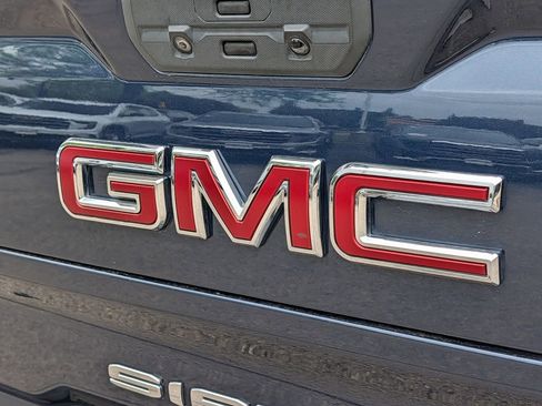 Used 2020 GMC Sierra 1500 SLT w/ SLT Convenience Package AWD/4WD image 10