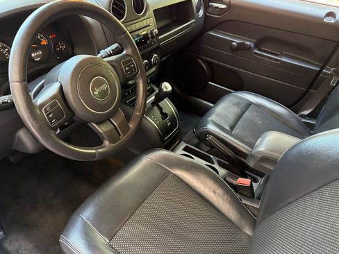 Used 2016 Jeep Patriot Sport FWD image 4