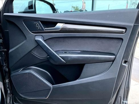 Used 2022 Audi SQ5 Premium image 22