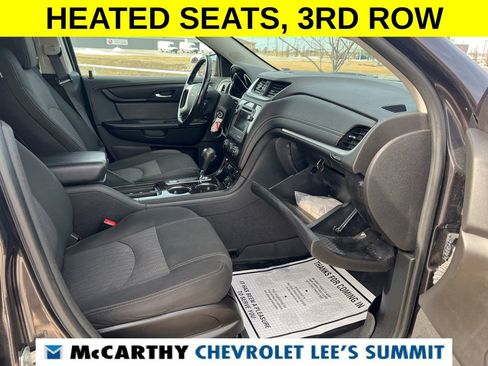 Used 2017 Chevrolet Traverse LT w/ Style and Technology Package image 25