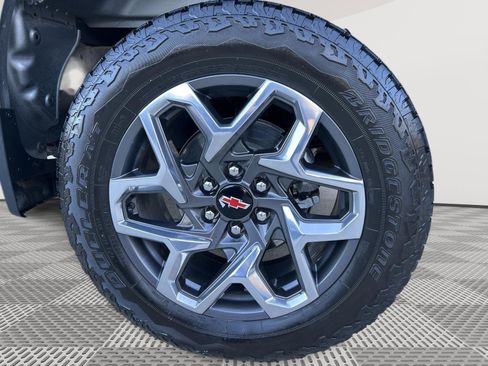 Used 2023 Chevrolet Silverado 1500 RST w/ Z71 Off-Road Package image 29