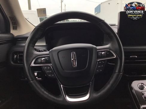 Used 2023 Lincoln Nautilus AWD image 14