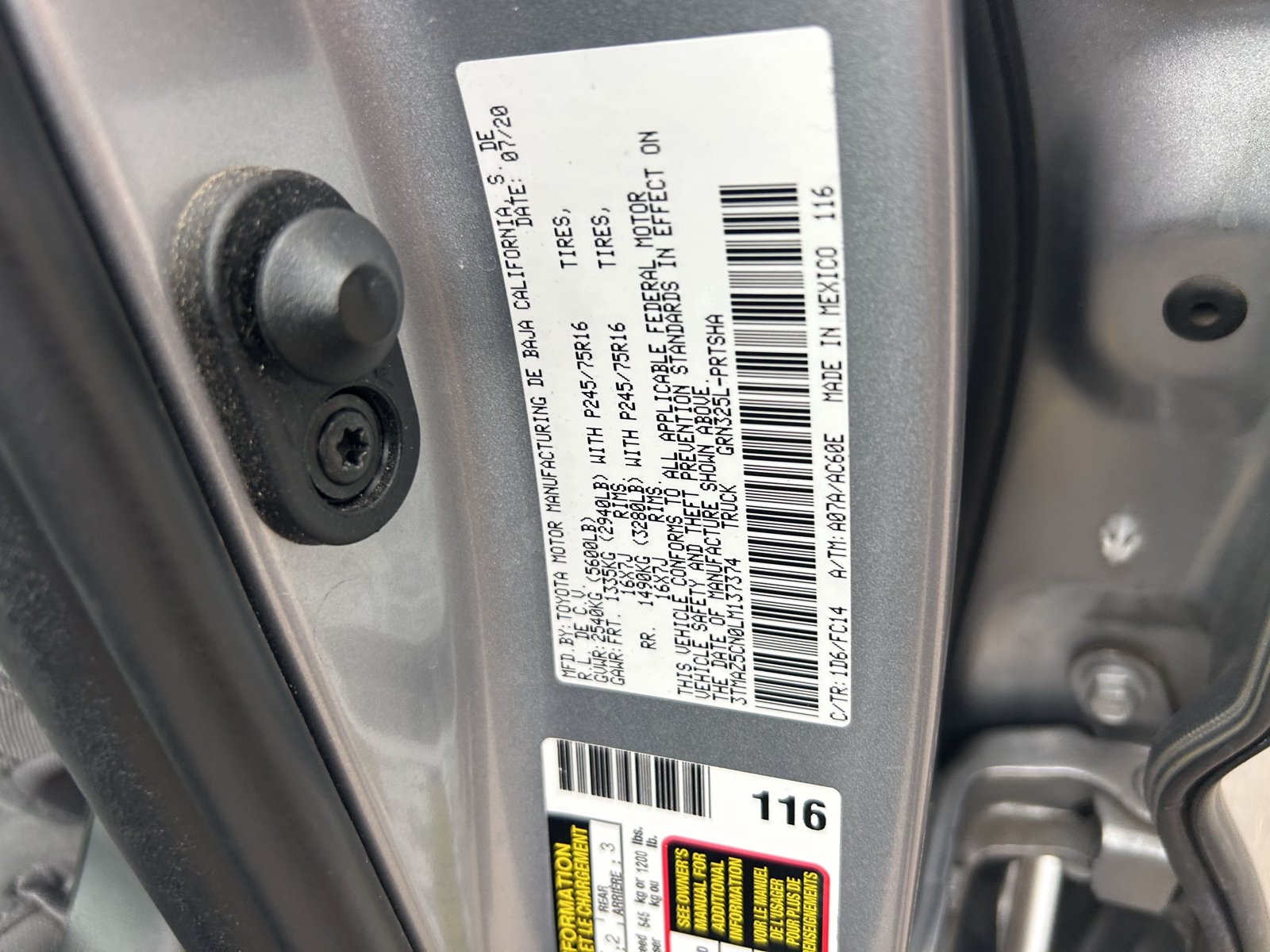 Used 2020 Toyota Tacoma SR5 RWD image 32