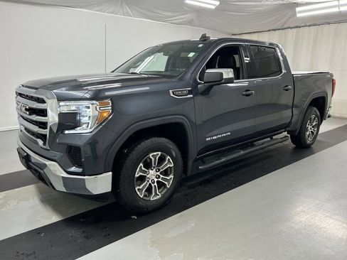 Used 2020 GMC Sierra 1500 SLE w/ X31 Off-Road Package image 5