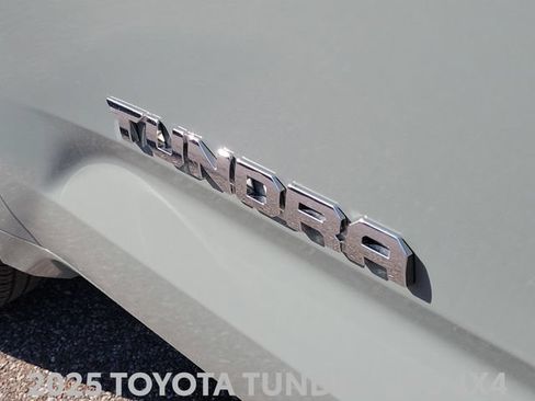 Used 2025 Toyota Tundra SR5 w/ SR5 Premium Package AWD/4WD image 6