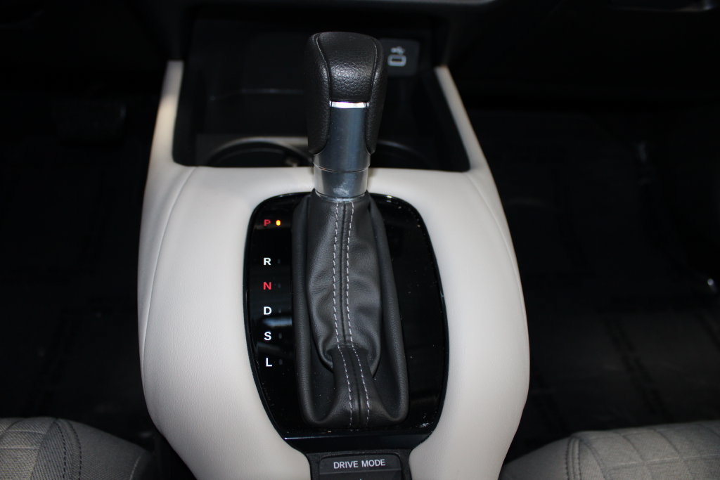 Used 2024 Honda HR-V LX image 16