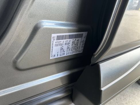 Used 2025 Nissan Rogue SV FWD image 26