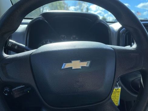 Used 2022 Chevrolet Colorado W/T image 12