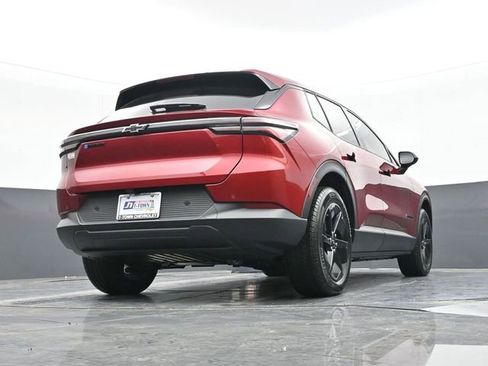 New 2026 Chevrolet Equinox EV LT image 41