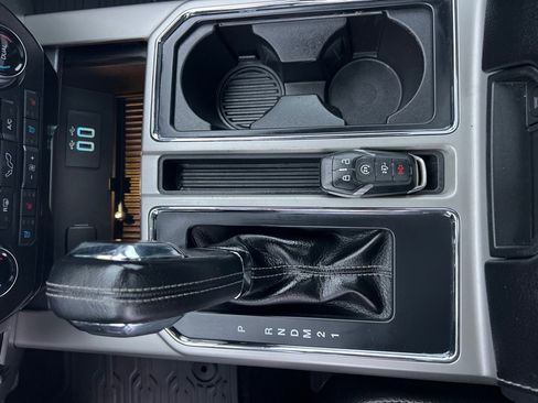 Used 2016 Ford F150 Lariat w/ Equipment Group 502A Luxury image 37