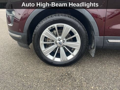 Used 2018 Ford Explorer Limited w/ Equipment Group 301A AWD/4WD image 26