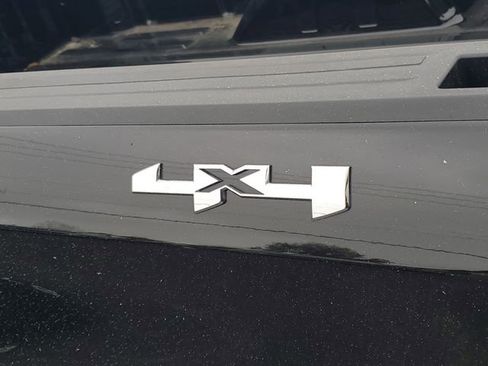 Certified 2025 GMC Sierra 1500 Pro w/ Pro Value Package image 23