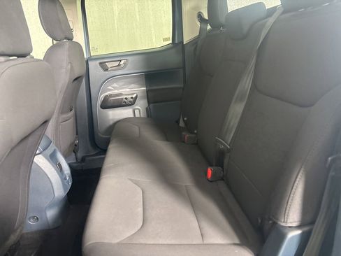 Used 2022 Ford Maverick XL w/ Equipment Group 100A Standard AWD/4WD image 19