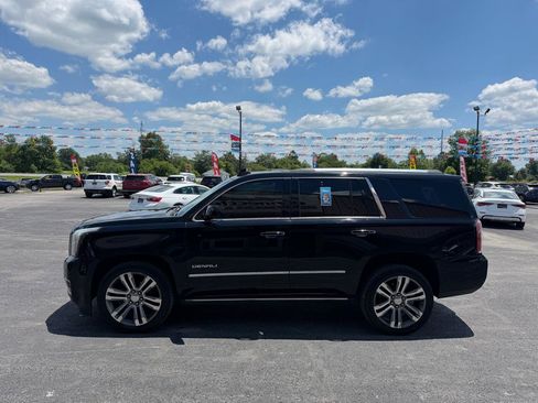 Used 2018 GMC Yukon Denali w/ Denali Ultimate Package AWD/4WD image 8
