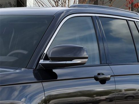 New 2025 Jeep Grand Cherokee Overland w/ Luxury Tech Group IV image 12