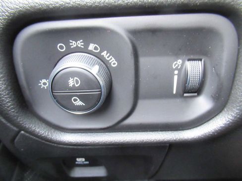 New 2026 RAM 1500 Warlock AWD/4WD image 29