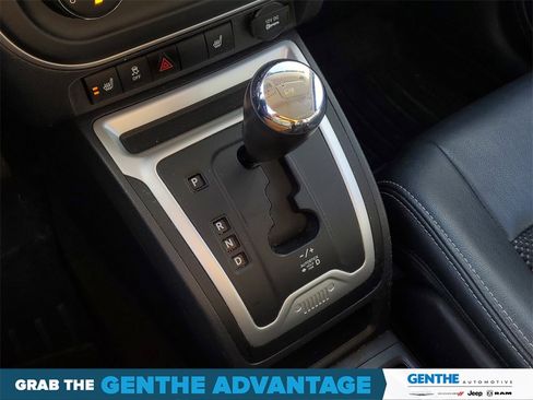 Used 2017 Jeep Compass Latitude image 17