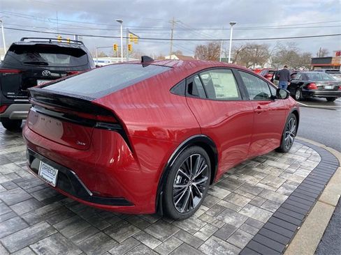 New 2026 Toyota Prius XLE image 3