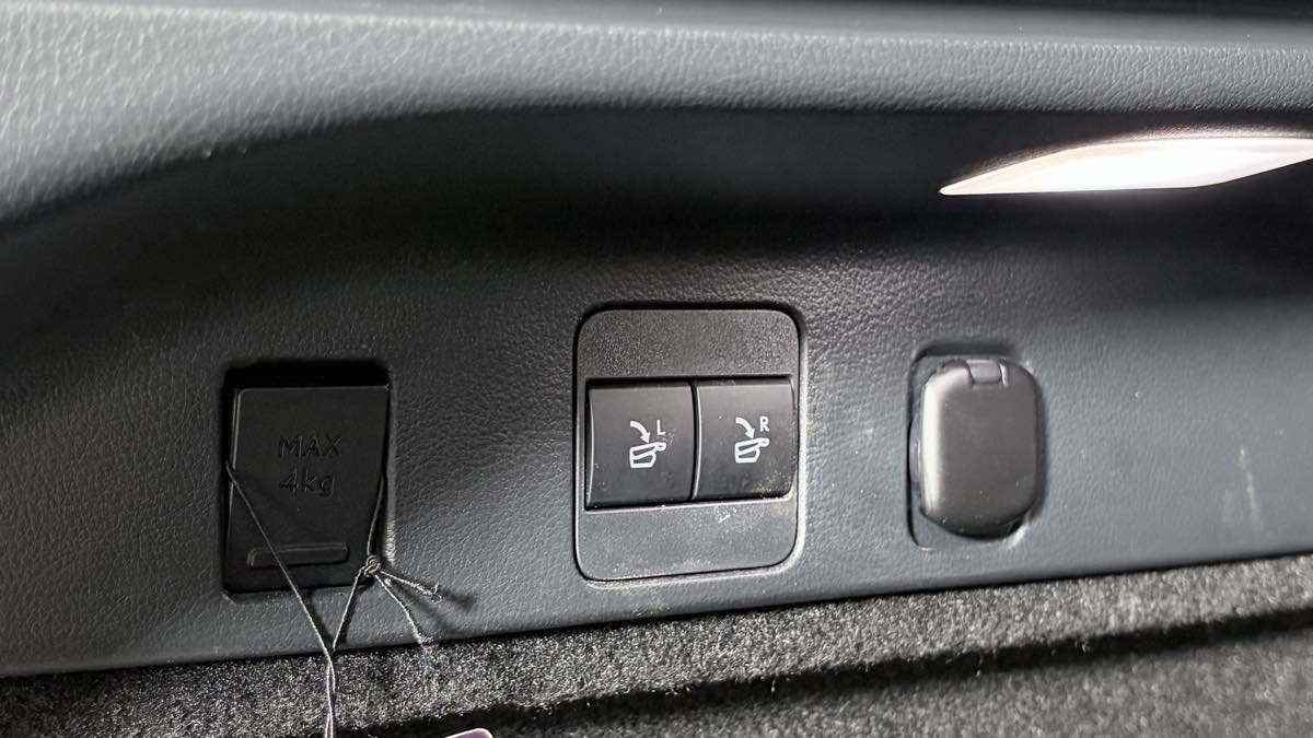Used 2023 Lexus RX 350 Premium Plus w/ Accessory Package AWD/4WD image 32