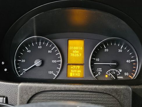 Used 2017 Mercedes-Benz Sprinter 3500 image 10