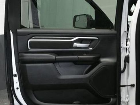 Used 2023 RAM 1500 Big Horn AWD/4WD image 14