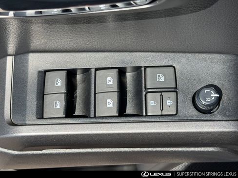 Used 2023 Toyota Tacoma TRD Sport image 18