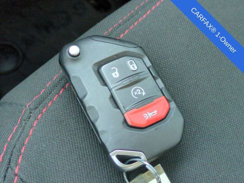 Used 2023 Jeep Gladiator Rubicon w/ Cold Weather Group image 40