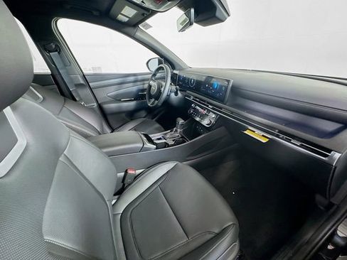 New 2025 Hyundai Santa Cruz Limited image 9