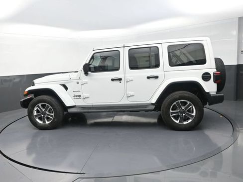 Used 2021 Jeep Wrangler Unlimited Sahara AWD/4WD image 7