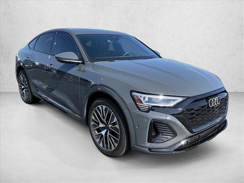 Used 2024 Audi Q8 e-tron Premium Plus w/ Premium Plus Package AWD/4WD image 3