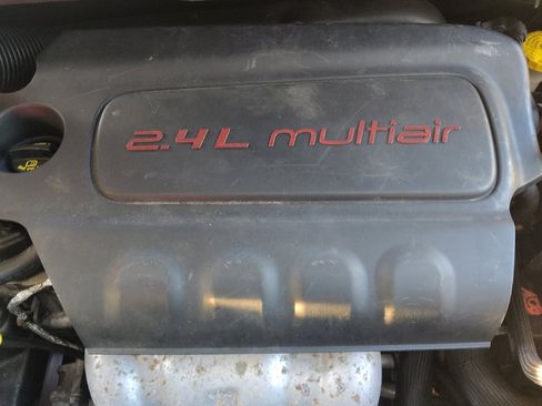 Used 2018 Jeep Compass Latitude FWD image 30