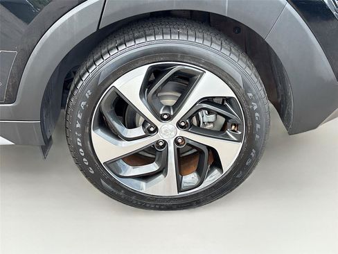 Used 2017 Hyundai Tucson Limited w/ Cargo Package FWD image 32