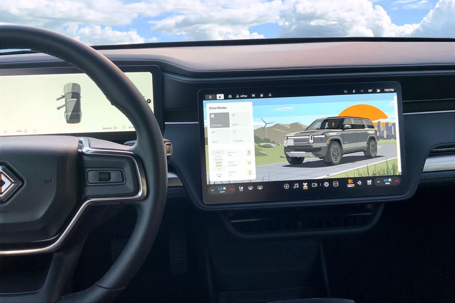 Used 2025 Rivian R1S Adventure Dual AWD/4WD image 15