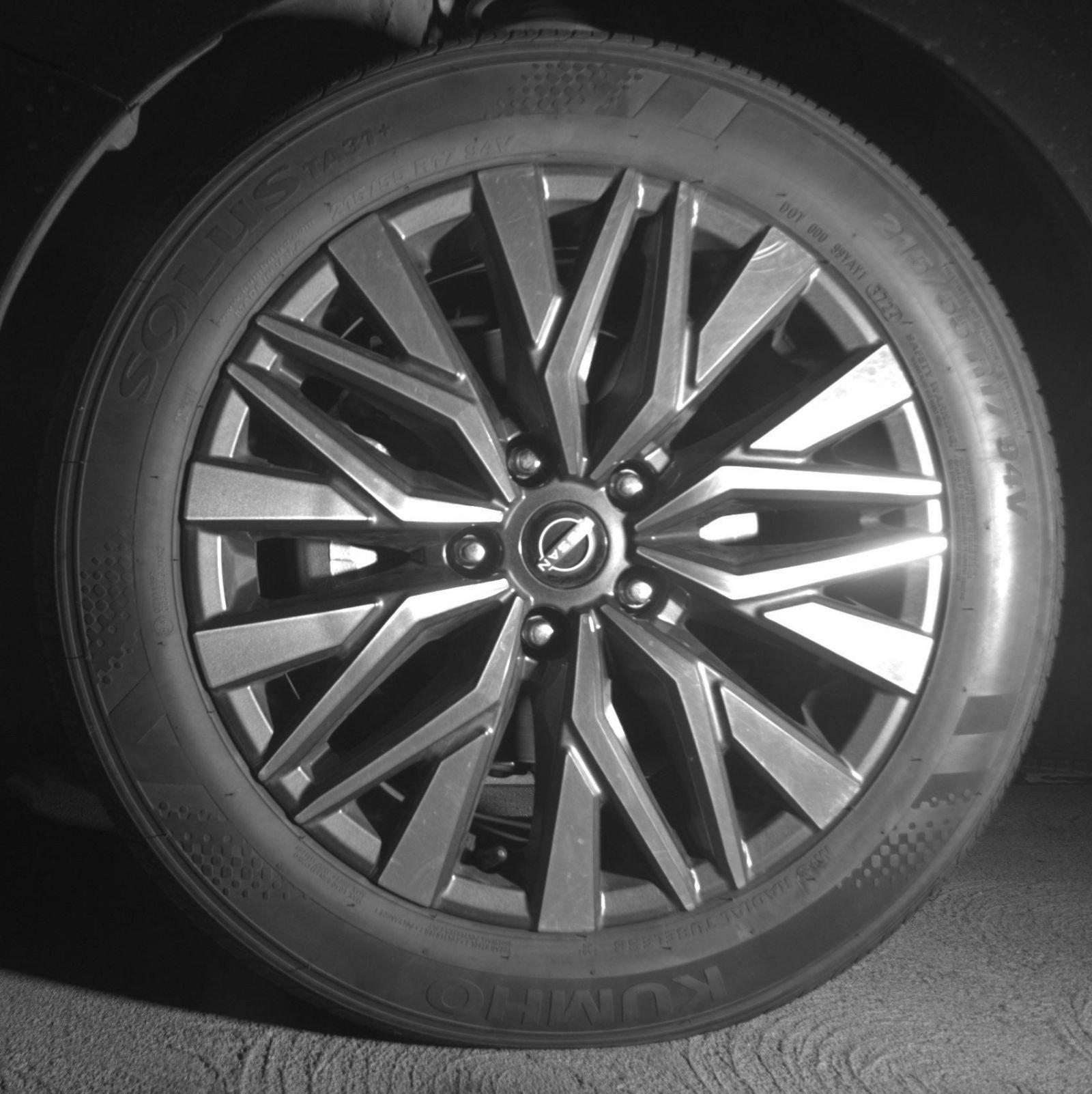 Used 2025 Nissan Altima 2.5 SV FWD image 13