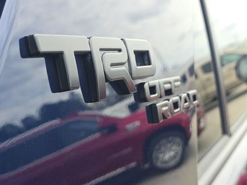 Used 2022 Toyota 4Runner TRD Off-Road Premium w/ Moonroof Package image 9