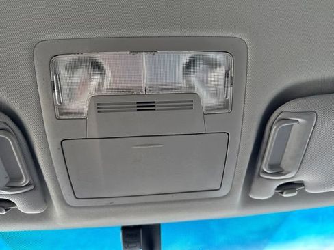 Used 2017 Toyota Camry LE FWD image 37