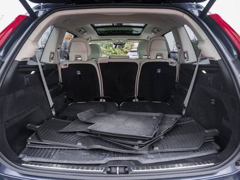 Used 2024 Volvo XC90 B6 Plus w/ Protection Package image 10