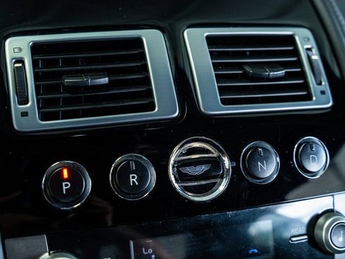 Used 2011 Aston Martin DB9 Coupe image 40