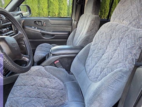 Used 2001 GMC Sonoma SLS image 9