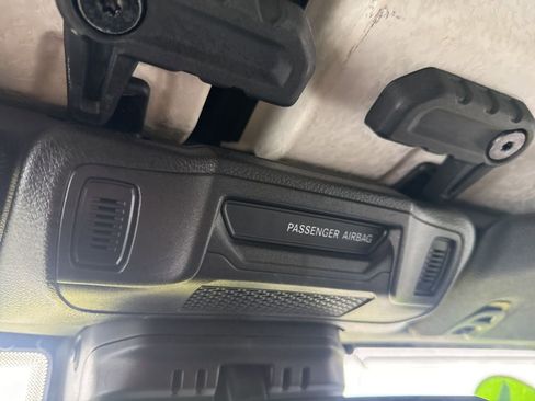 Used 2024 Jeep Wrangler Sport S image 22