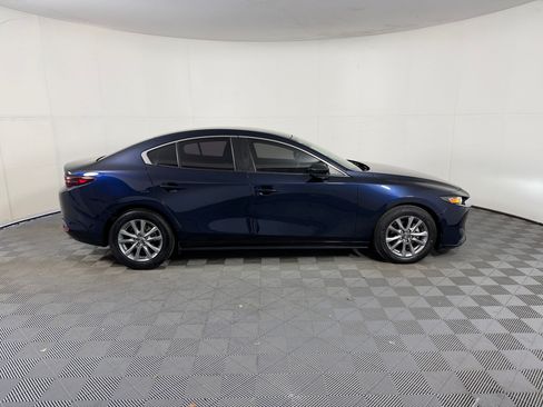 Used 2020 MAZDA MAZDA3 Sedan FWD image 8