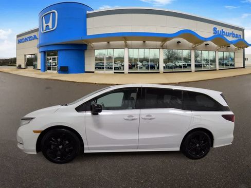 Used 2024 Honda Odyssey Sport image 5