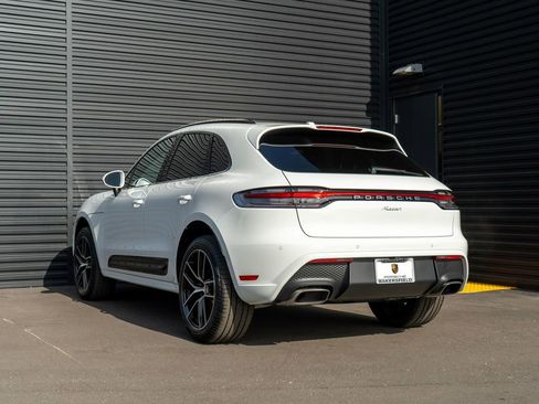 New 2026 Porsche Macan image 3