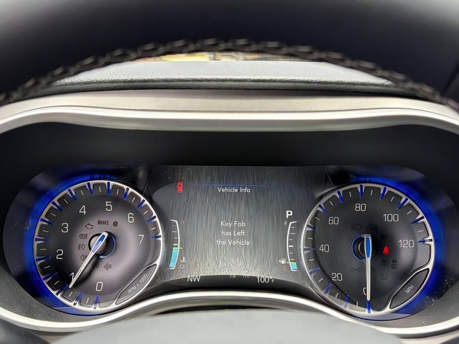 New 2027 Chrysler Pacifica Select FWD image 26
