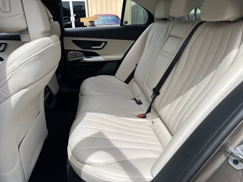 Used 2025 Mercedes-Benz E 450 4MATIC Sedan w/ Driver Assistance Package image 6